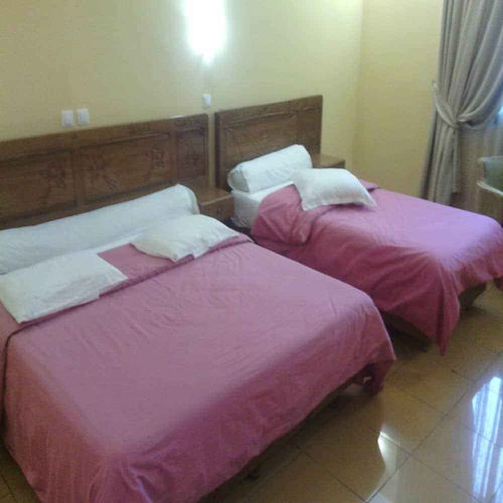 Cristal Hotel Bejaïa Екстериор снимка